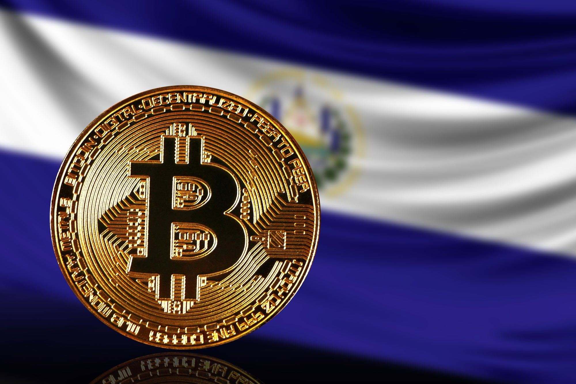 Desafíos de la Apuesta por Bitcoin en El Salvador