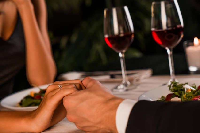 Crea una Cena Romántica Económica este Día de San Valentín
