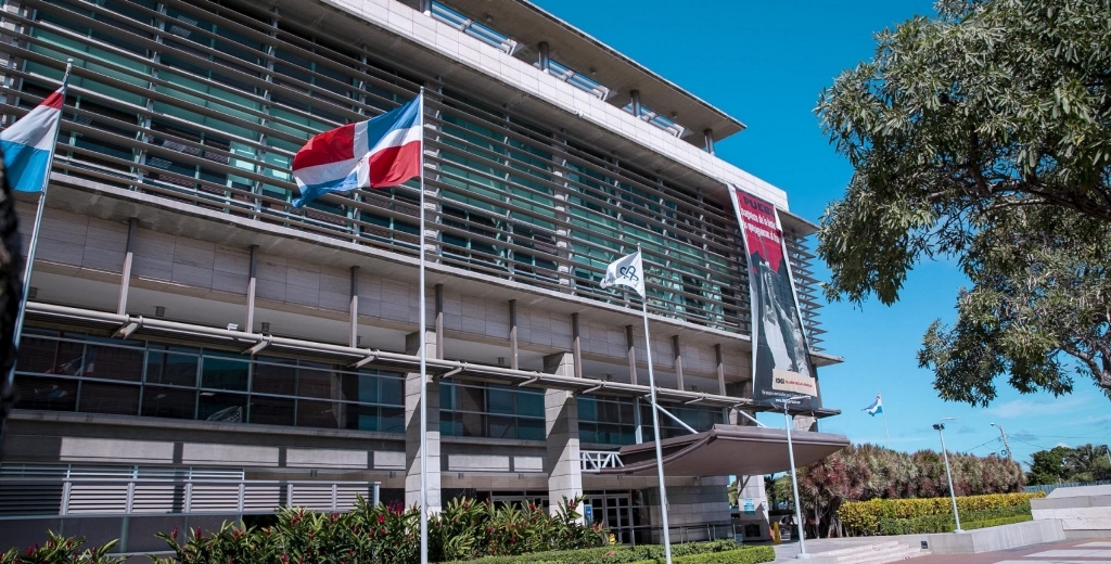 Premio a la trayectoria: Reconocimiento a fiscales