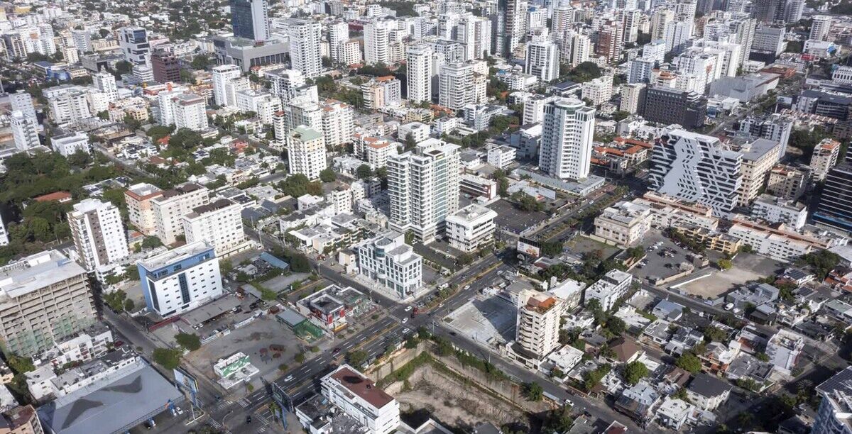 Jóvenes Empresarios: Urge Reforma Fiscal en RD