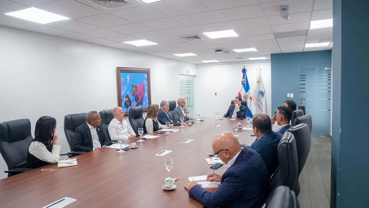 Gobierno asegura abastecimiento de alimentos en RD