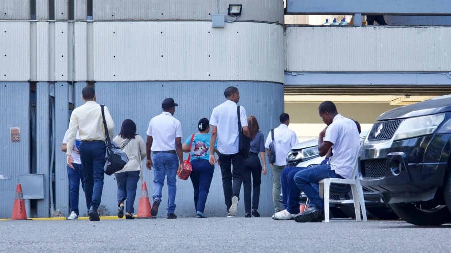 Aumento de salarios en el sector público dominicano