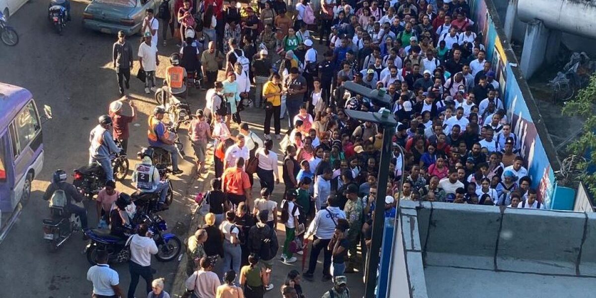 Caos en el Metro Santo Domingo afecta a la ciudad