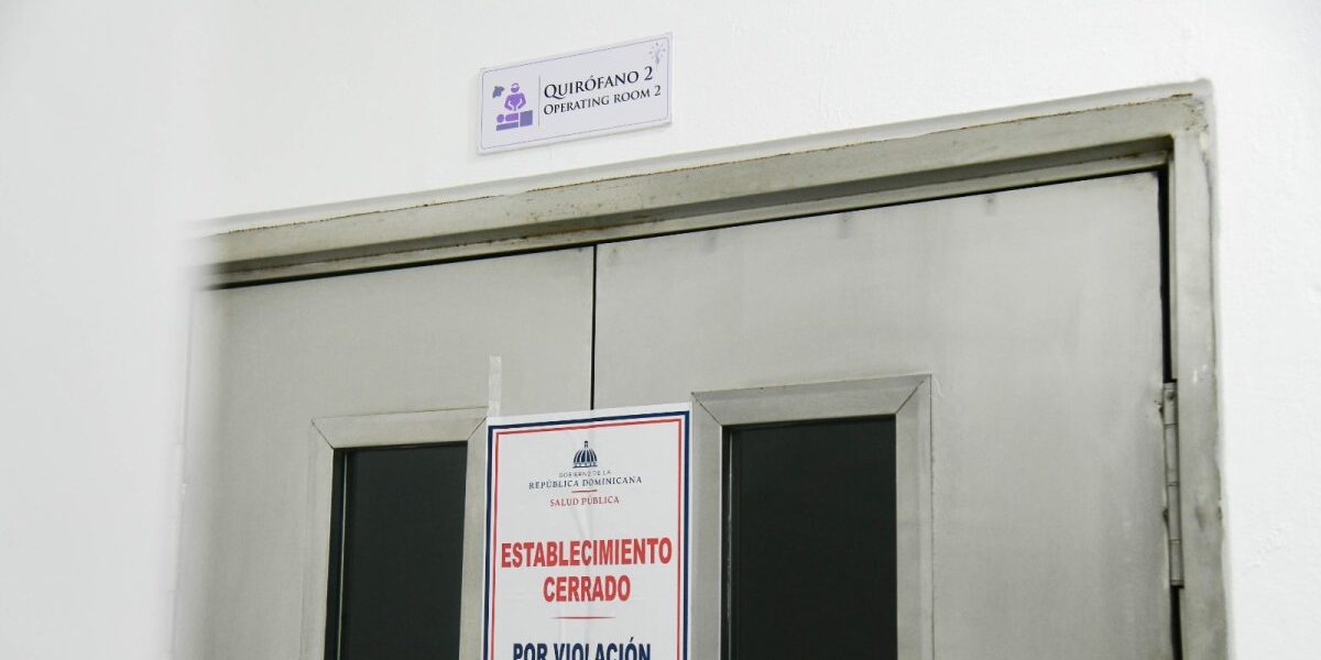 Cierre de quirófanos en RD por incumplimientos de salud.