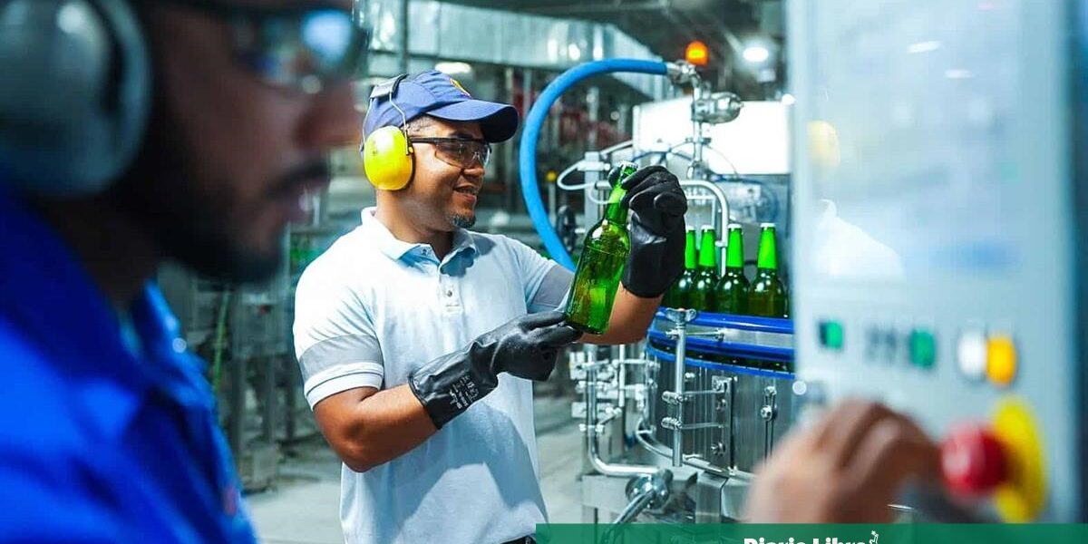 Deuda industrial en RD aumenta en 2025 con tasas en dólares