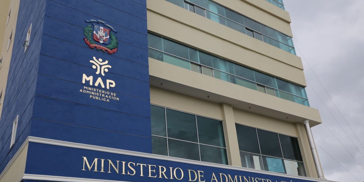 Jornada laboral reducida en RD por condiciones climáticas