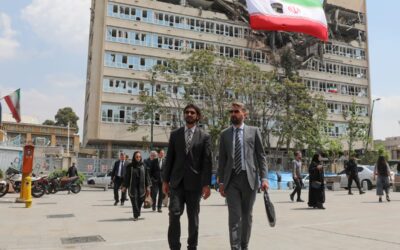 Mapa de Irán y su posición estratégica en el estrecho de Ormuz durante las negociaciones EE.UU.-Irán.