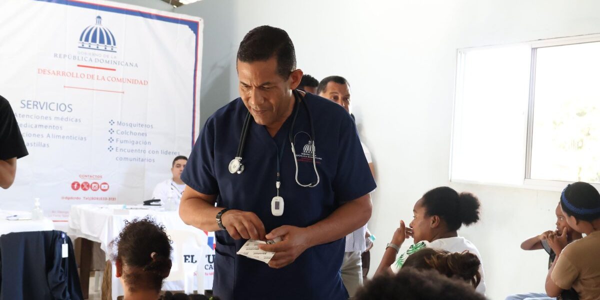 Ruta Comunitaria en El Carril mejora vidas con salud y vivienda