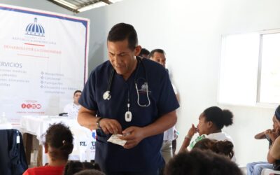 Ruta Comunitaria en El Carril mejora vidas con salud y vivienda