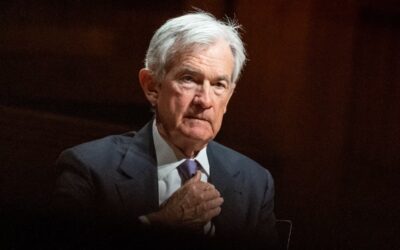 Trump investiga a Powell en la Reserva Federal