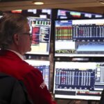 Wall Street cierra con pérdidas por tensiones