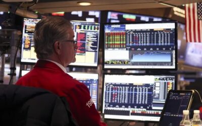 Wall Street cierra con pérdidas por tensiones