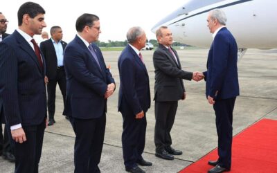 Luis Abinader en Panamá para atraer inversión extranjera.