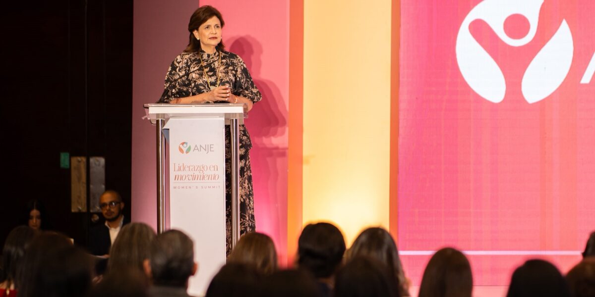 Fortalecer alianzas para desafíos globales es clave, dice Raquel Peña.