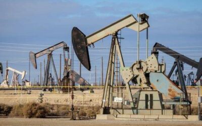 Caída del petróleo impacta mercado 2026