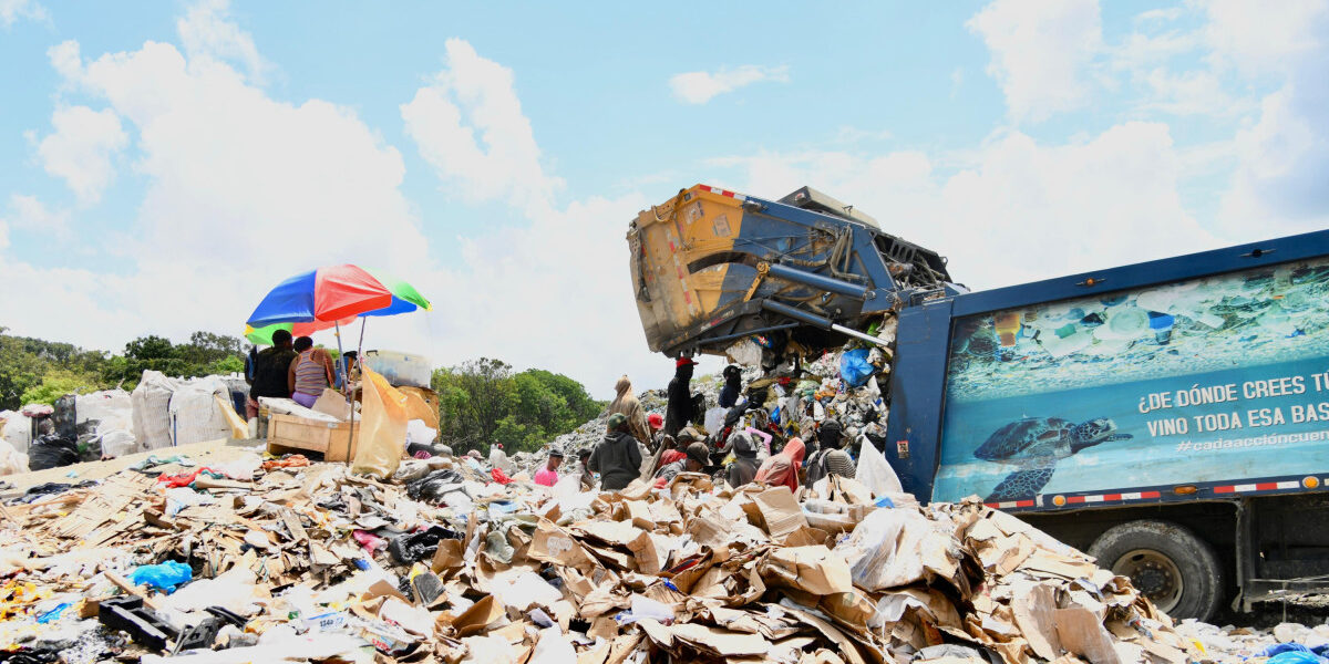 Cierre del vertedero de Duquesa en República Dominicana