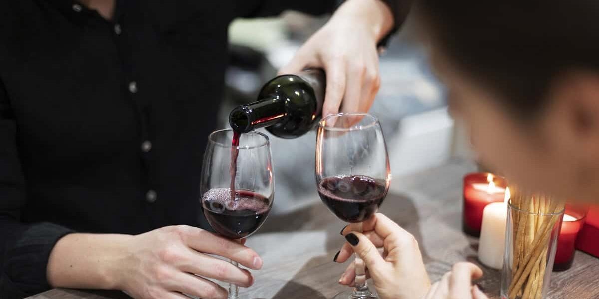 Consumo de vino global en 2025 según la OIV