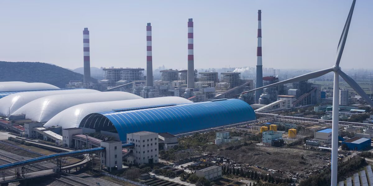 Contaminación reduce energía solar en 2023