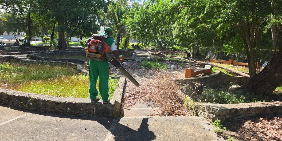 Digecac embellece parque Domingo Liz en Santo Domingo Este