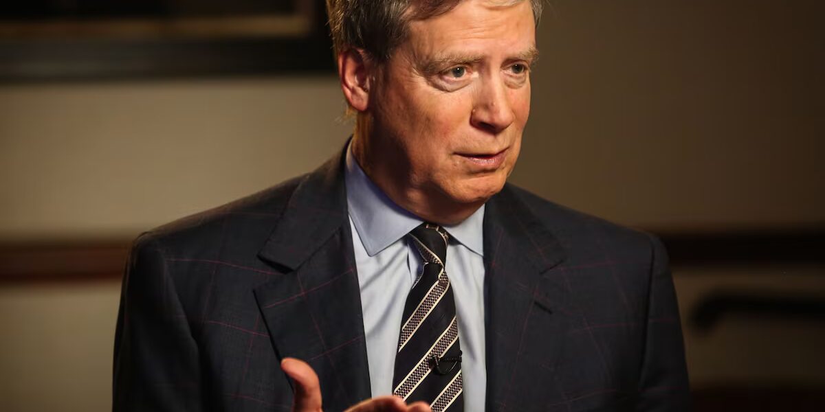 Druckenmiller invierte en YPF, acciones de energía en Argentina.