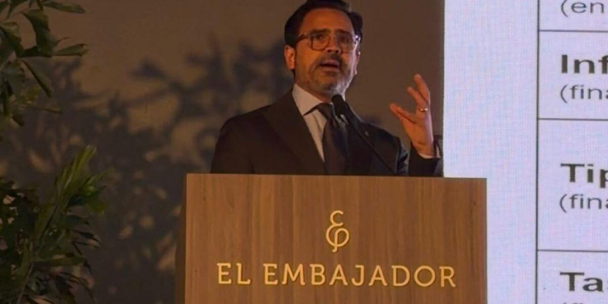 Economía dominicana 2026 enfrenta retos por inflación y petróleo.