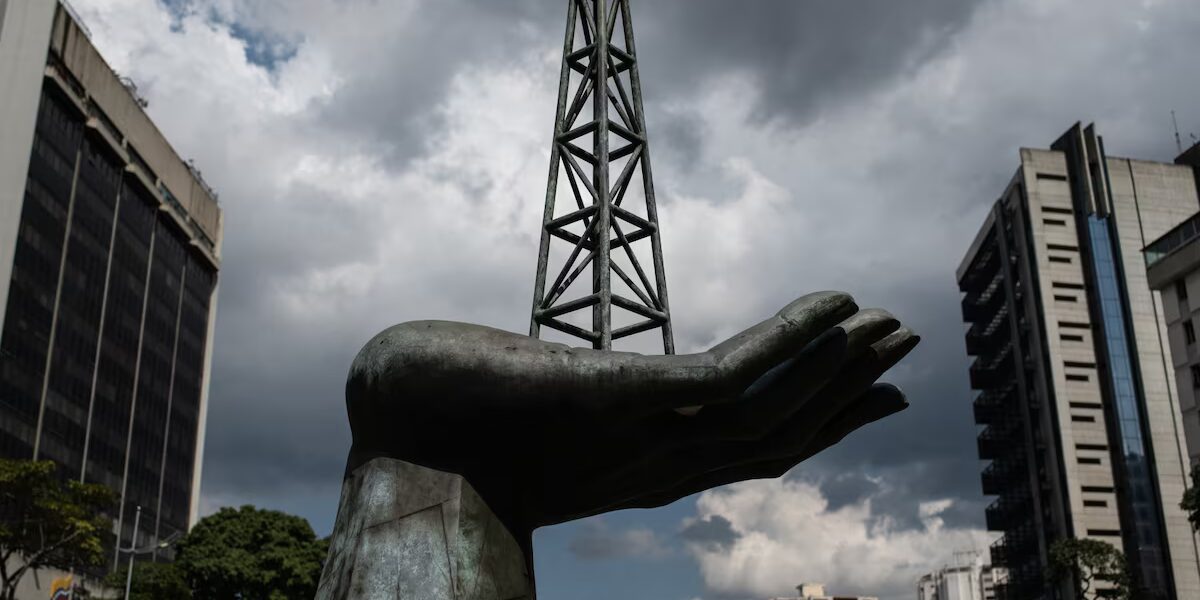 Nueva ley petrolera de Venezuela en discusión