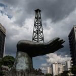 Nueva ley petrolera de Venezuela en discusión