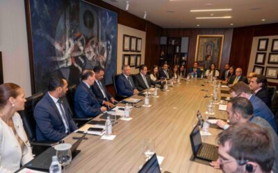 Banreservas y FMI discuten crecimiento económico en RD 2026