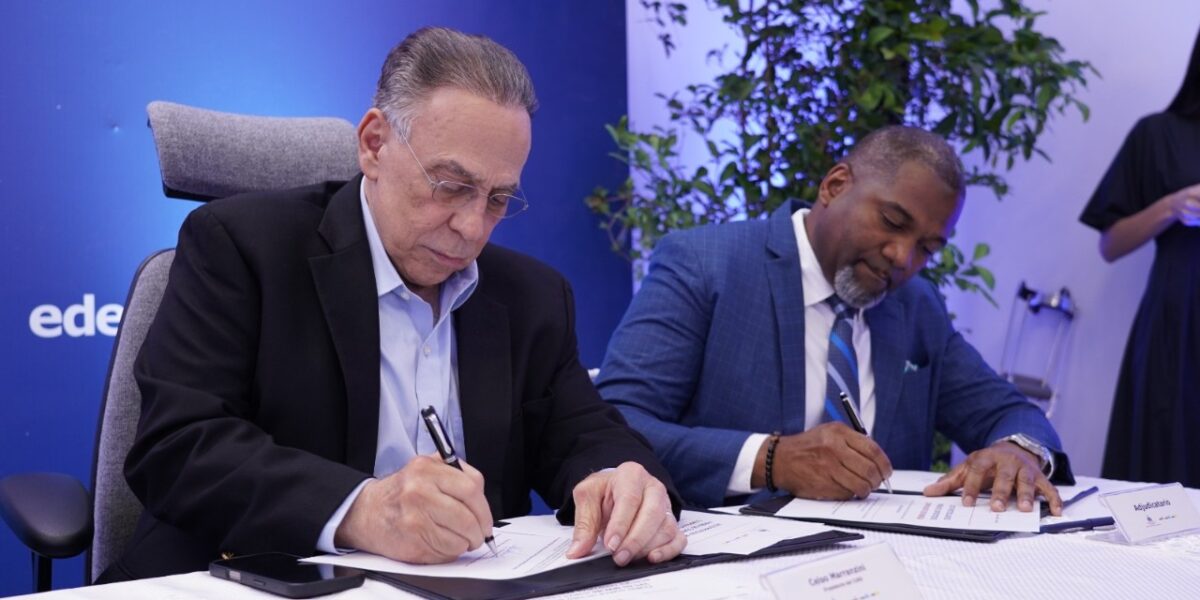 CUED adjudica 325 MW de energía renovable
