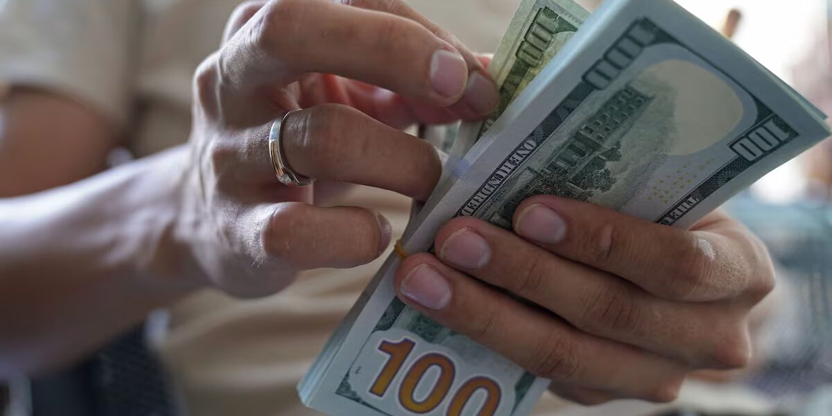 Dólar en Colombia y su impacto en el peso colombiano.