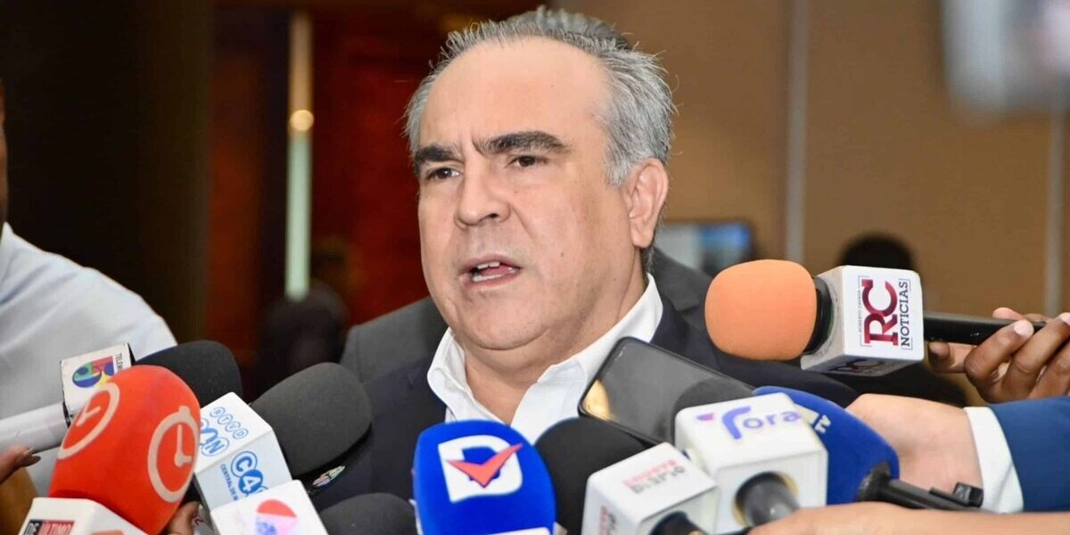 Empresarios critican cambios rápidos en leyes