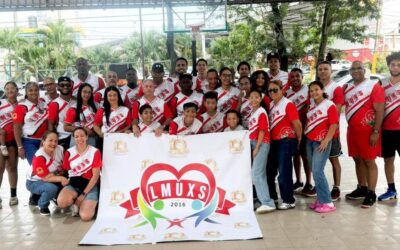Fundación Los Mina celebrando su décimo aniversario con actividades deportivas.