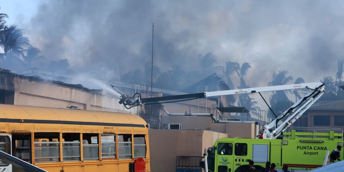 incendio en Bayahibe hotel en ruinas