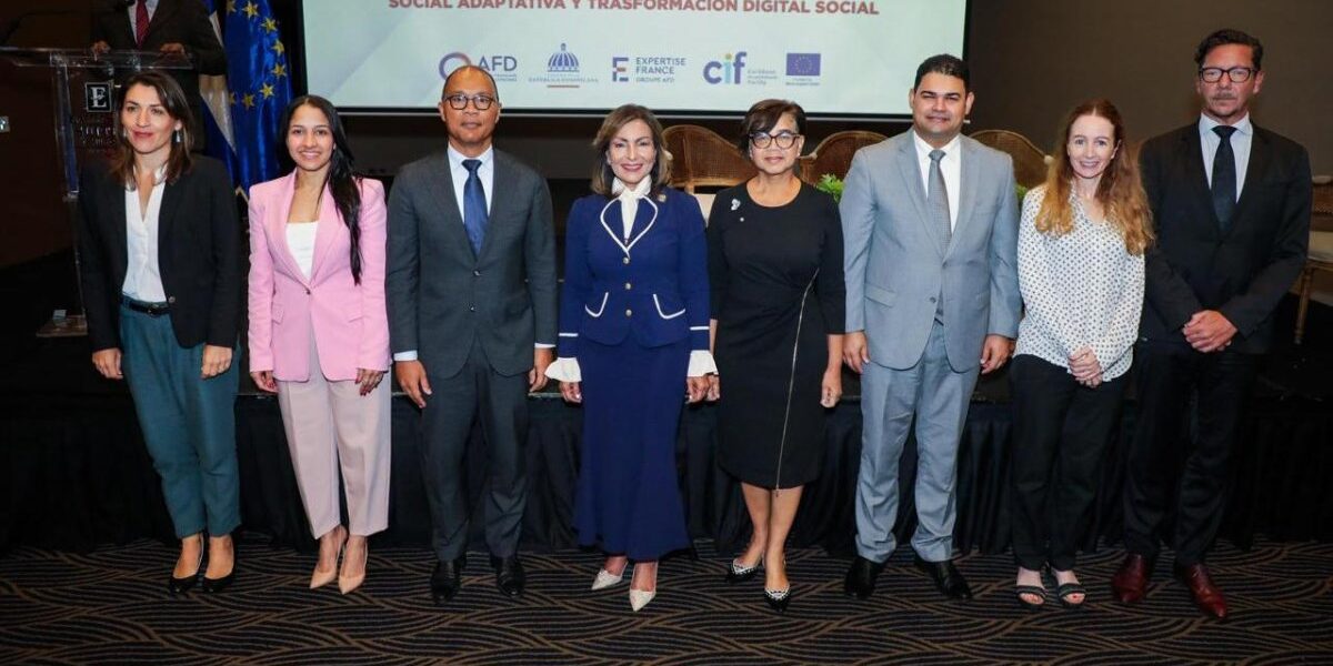 Seminario sobre políticas sociales en República Dominicana