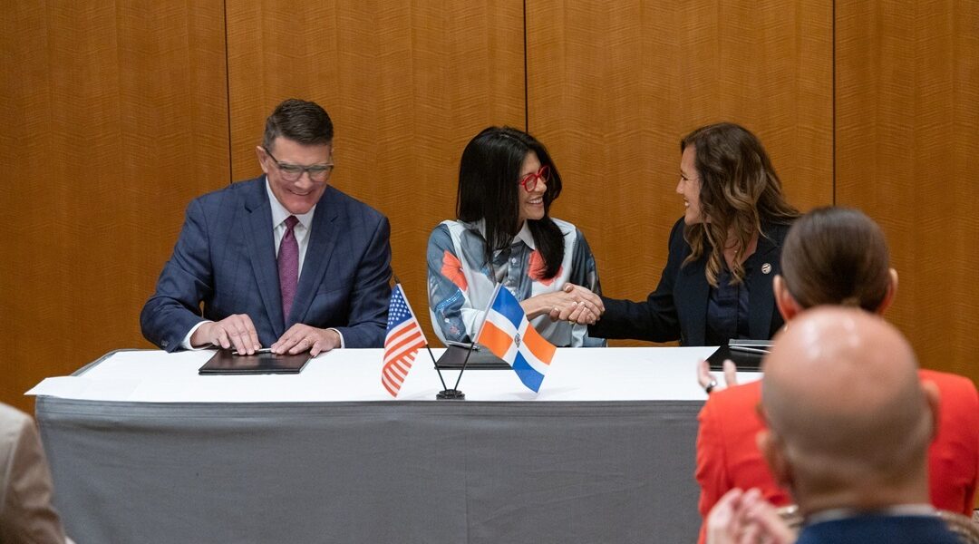 ADOZONA y Carolina del Norte fortalecen comercio