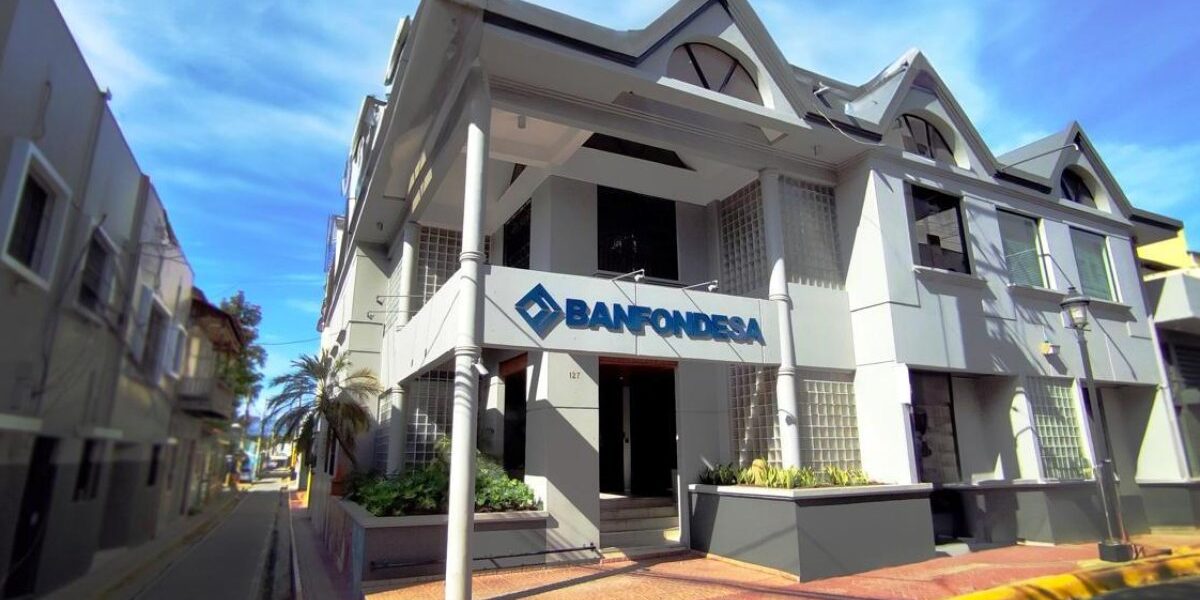 Revisión del bono sostenible BANFONDESA por Sustainable Fitch