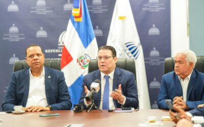 Diálogo sobre comisiones en pagos con tarjetas