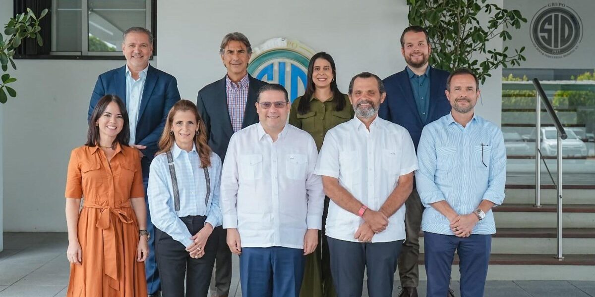 Grupo SID impulsa industria dominicana en colaboración con el ministerio.