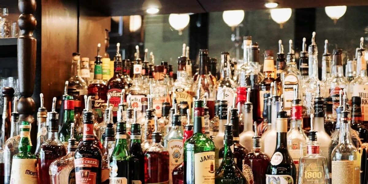 Importaciones de alcohol en RD 2026 disminuyen