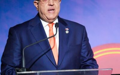 Ministro propone cambiar la Ley de Hidrocarburos