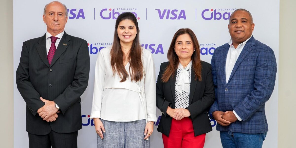 Ganadores de la promoción Visa y Asociación Cibao en Madrid