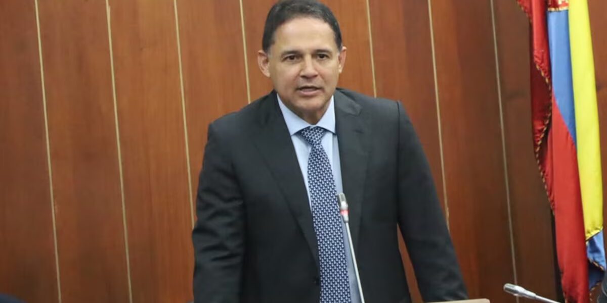 Desafíos bajo De la Espriella en Colombia