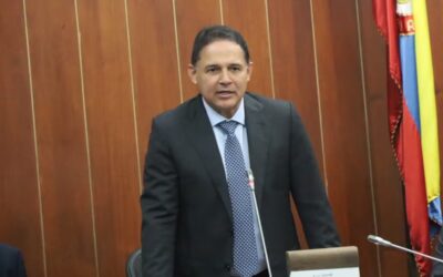 Desafíos bajo De la Espriella en Colombia