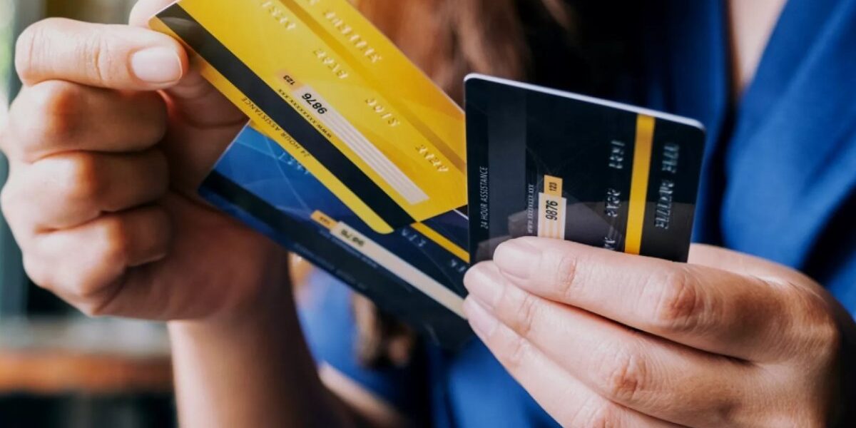 Comparación de costos en tarjetas de crédito
