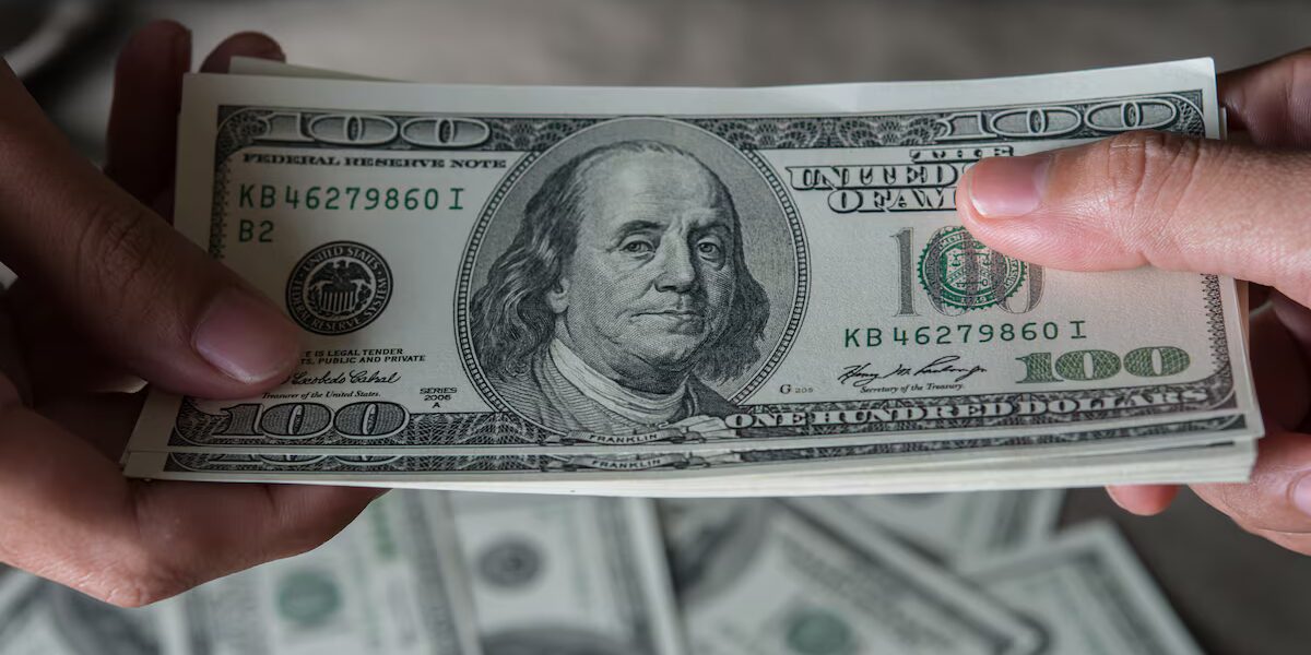 Dólar en Colombia podría caer bajo COP$3.000