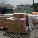 Decomiso aduanero en Caucedo de cigarrillos y televisores.