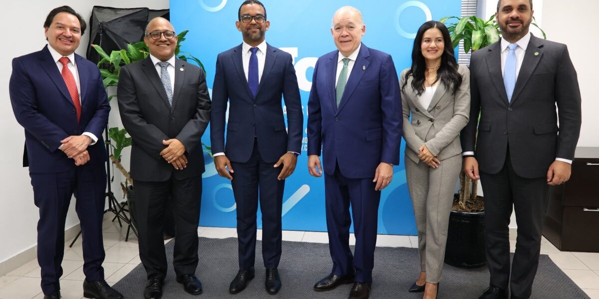 DGII simplifica impuestos con tecnología móvil