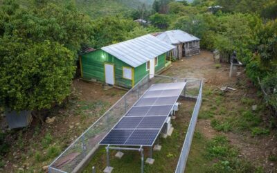 Paneles solares en Pedro Santana mejoran vidas rurales