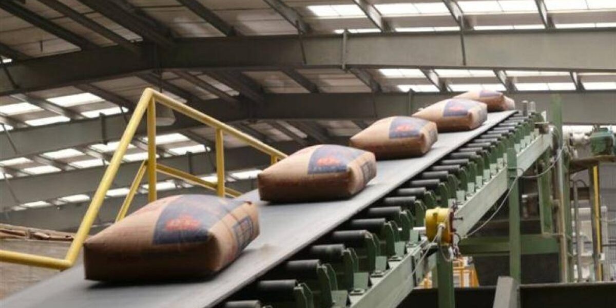 Exportaciones de cemento y cobre en República Dominicana
