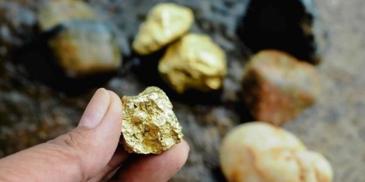 Exportaciones dominicanas en 2026 impulsadas por oro y tabaco.